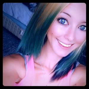 Meet your Posher, Danni